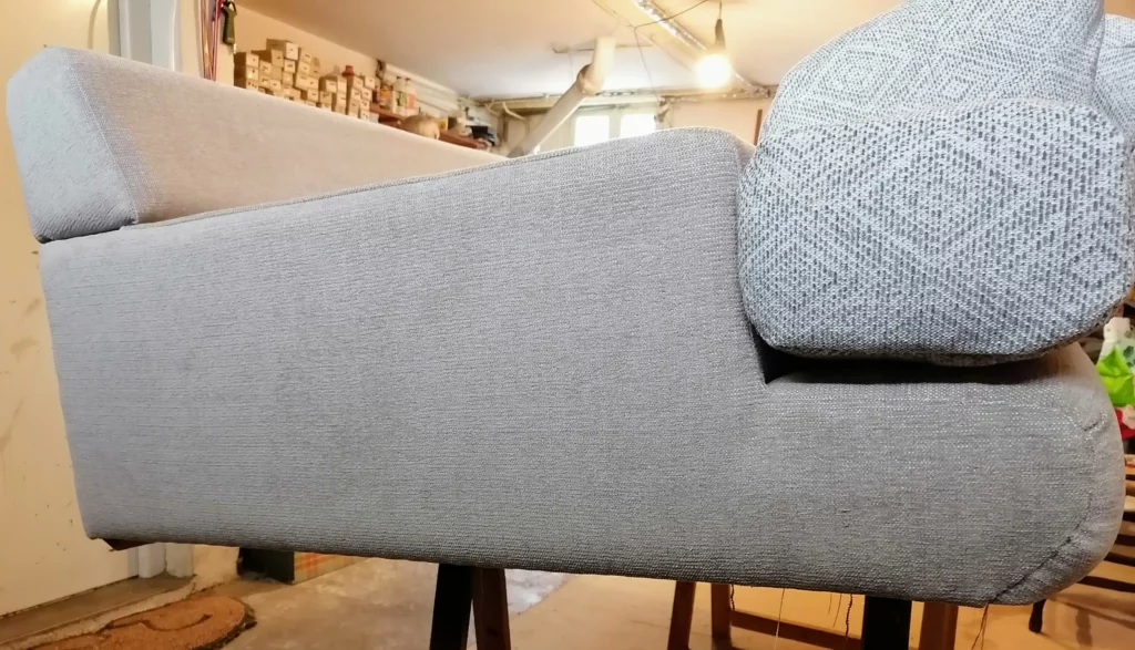 Réfection d'un canapé moderne Roche Bobois